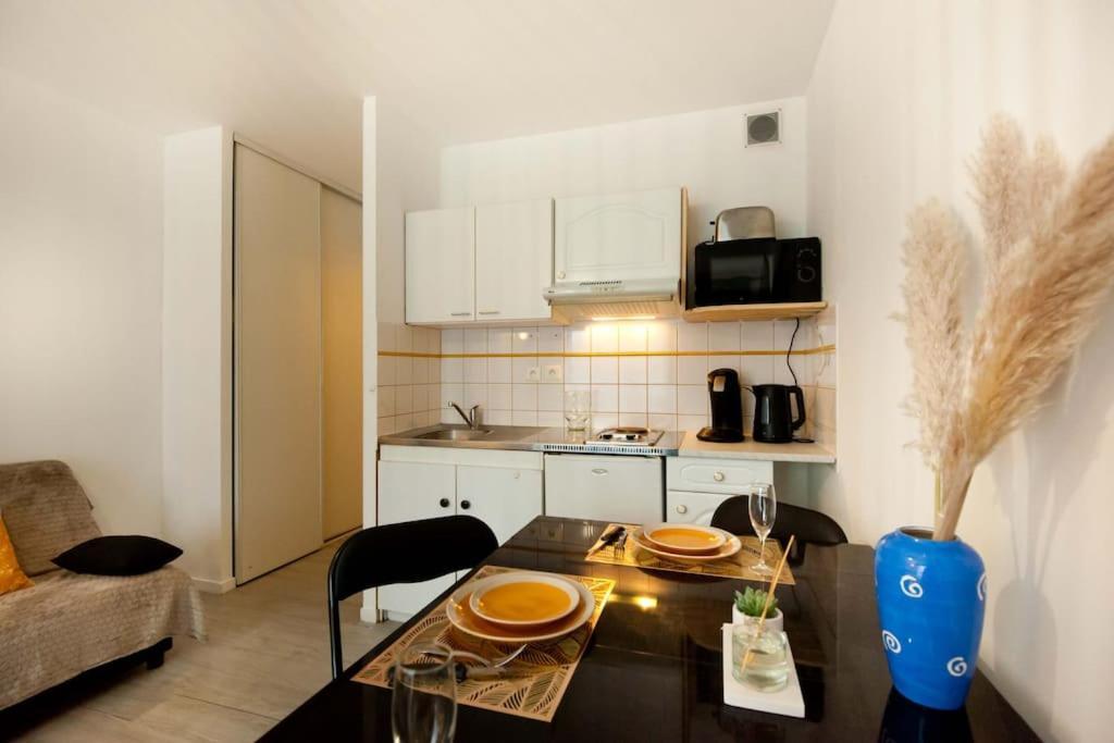 Le Prestigieux Centre Gare Wifi Et Parking Gratuit Apartamento Amiens Exterior foto
