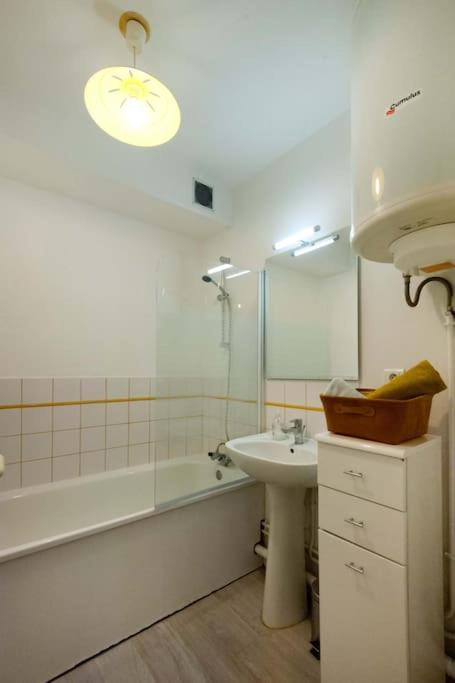 Le Prestigieux Centre Gare Wifi Et Parking Gratuit Apartamento Amiens Exterior foto